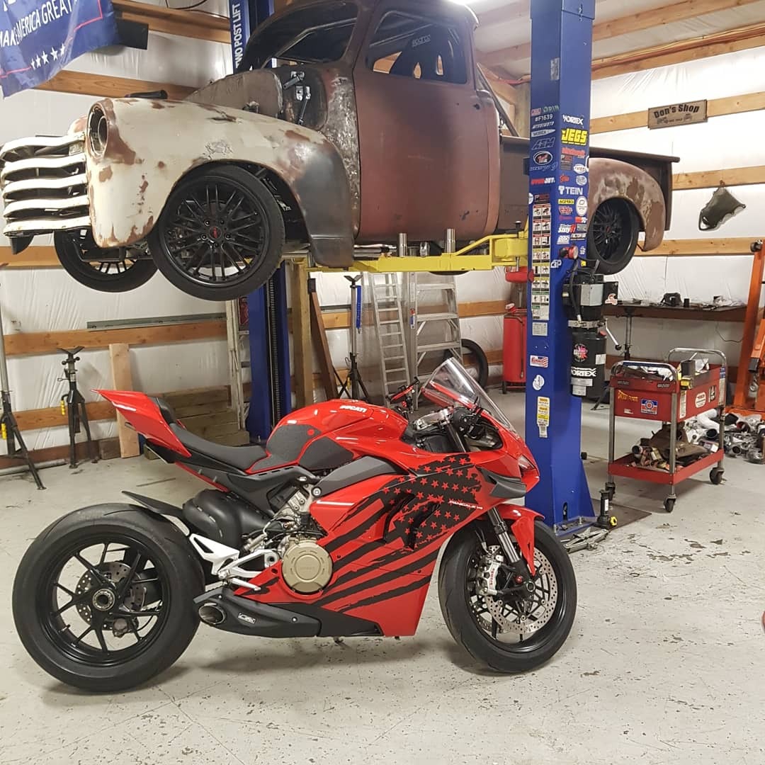 2020 Ducati SUPERBIKE PANIGALE V4 