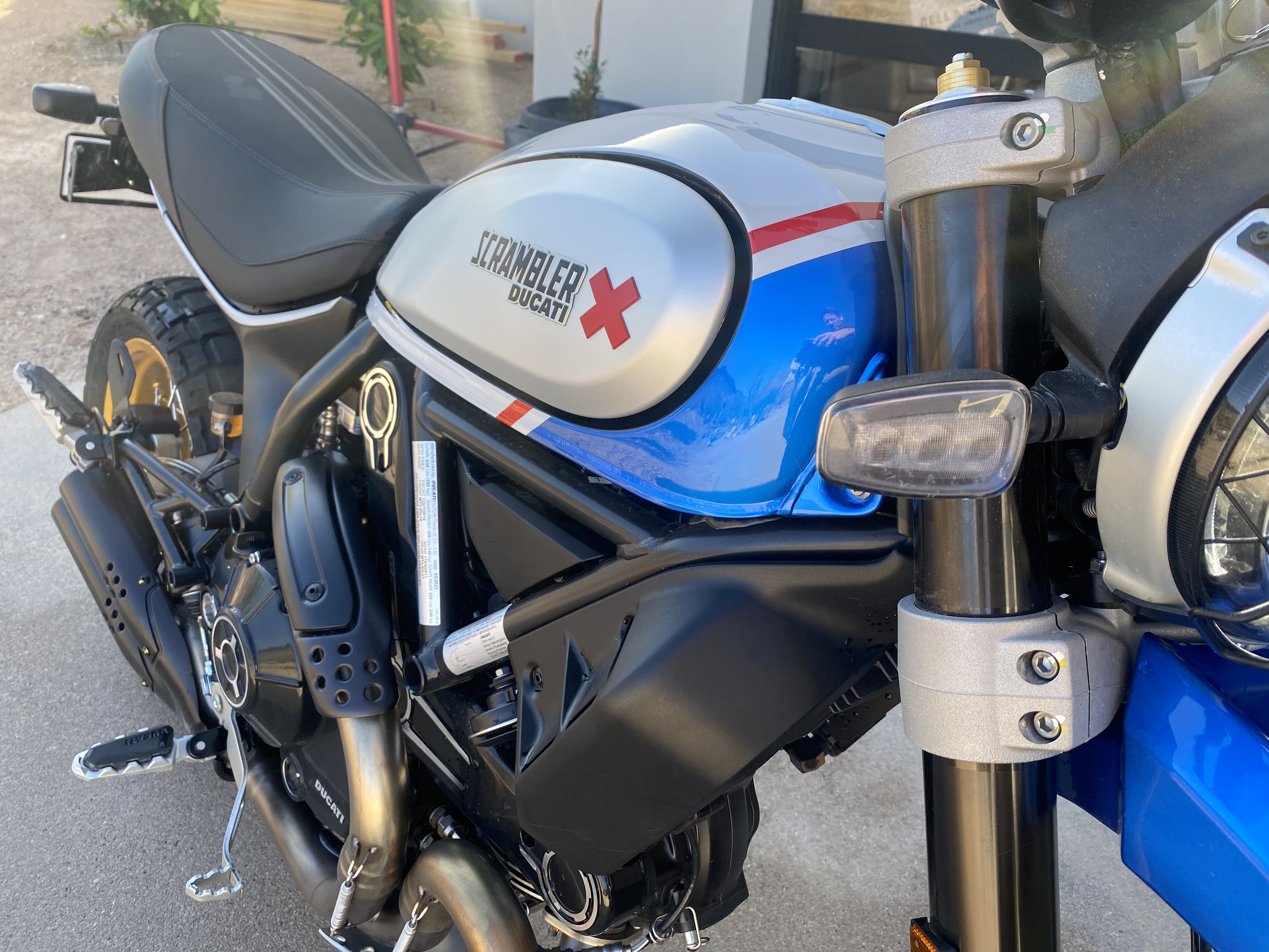 Ducati Monster 620 i.e. Dark Reviews on 