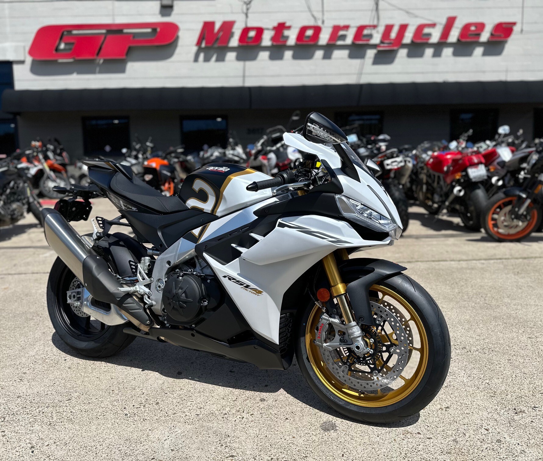 2024 APRILIA RSV4 FACTORY 1100