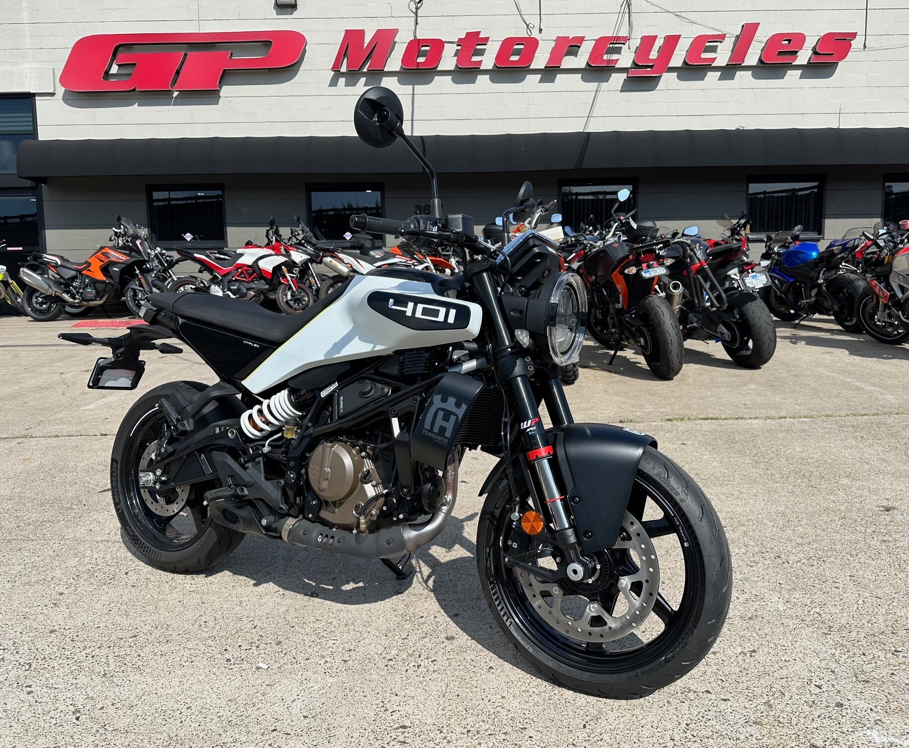 2024 HUSQVARNA VITPILEN 401