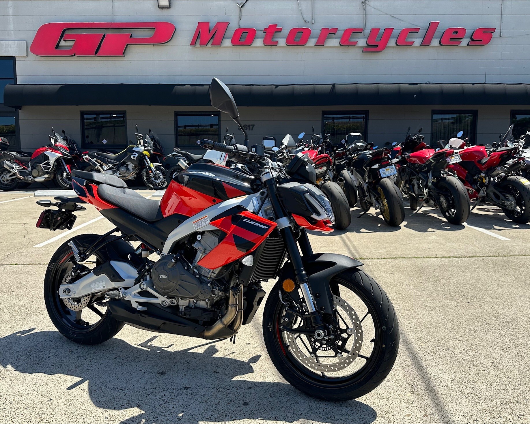 2026 APRILIA TUONO 457