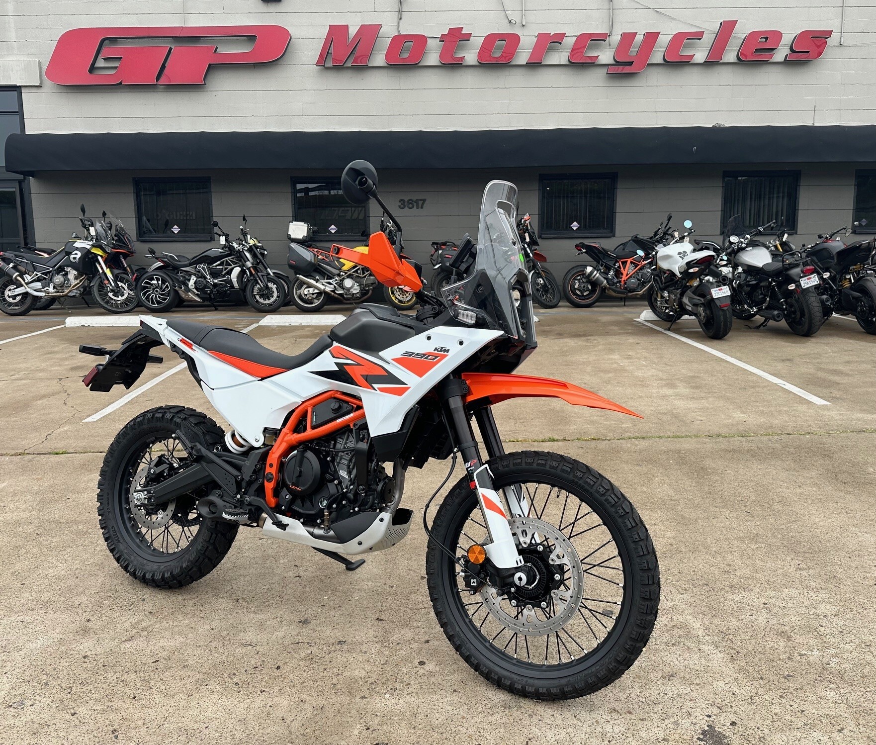 2025 KTM ADVENTURE 390 R