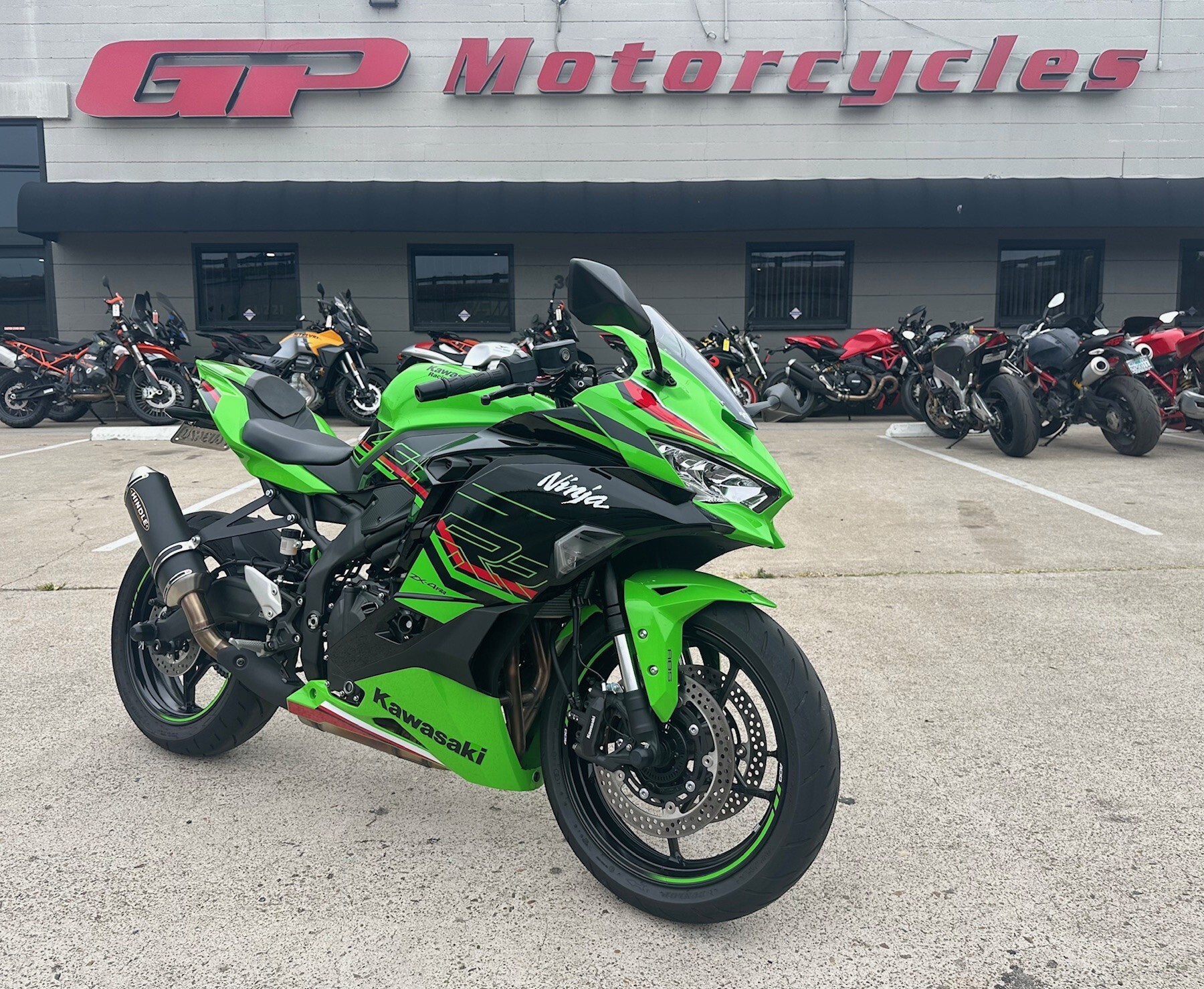2024 KAWASAKI NINJA ZX-4RR KRT EDITION ABS