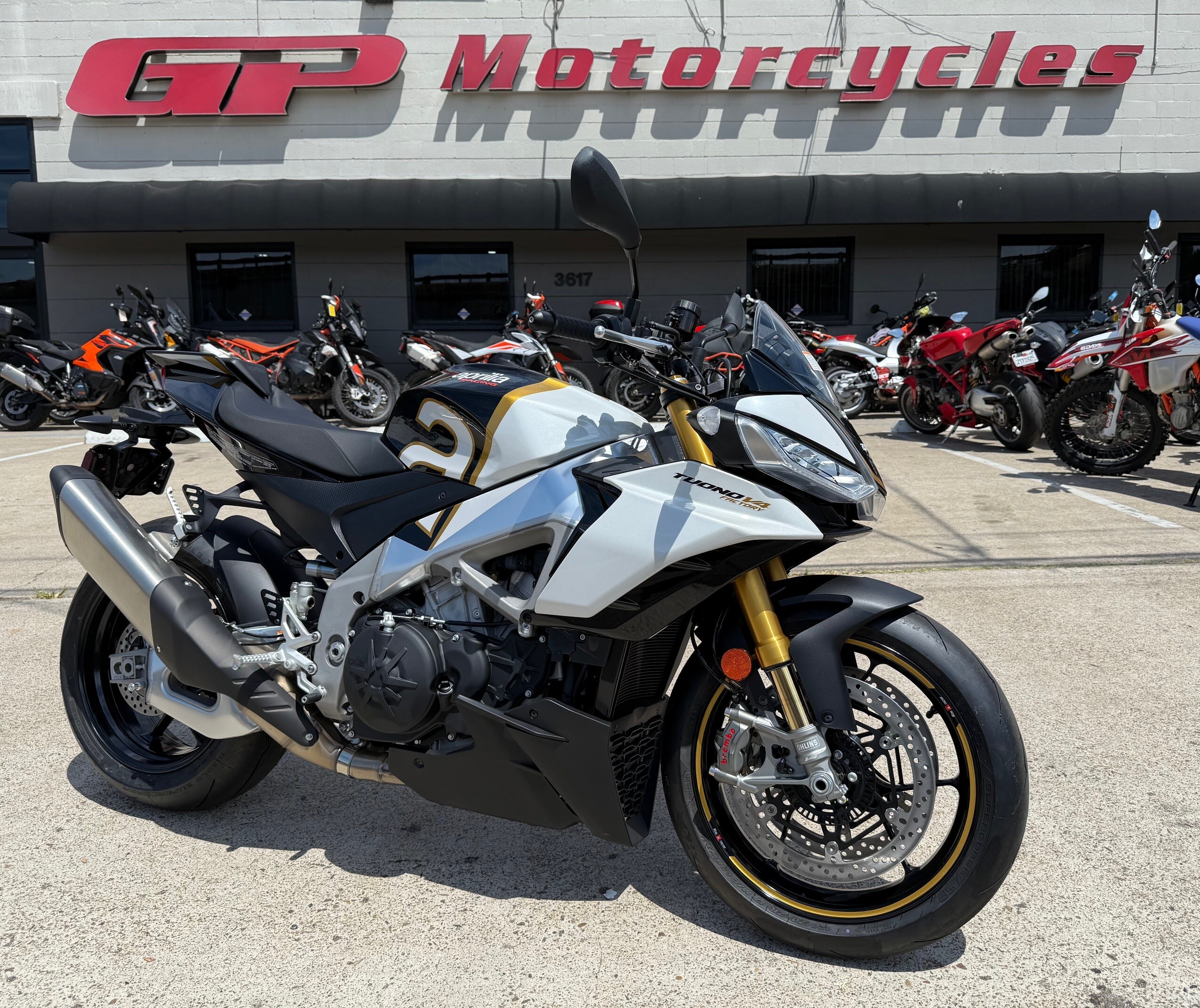 2024 APRILIA TUONO FACTORY 1100 Ultra Gold