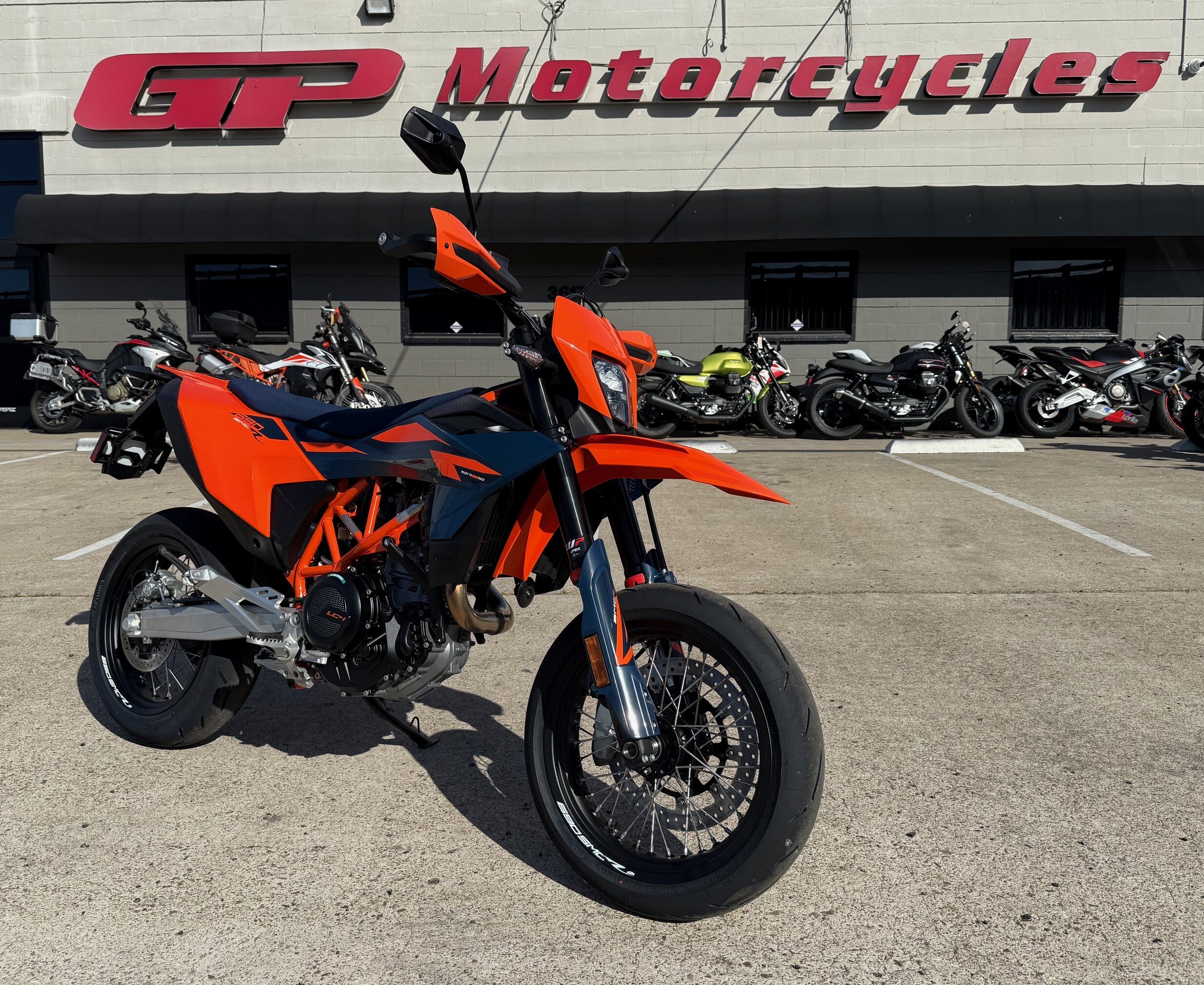 2026 KTM 690 SMC 
